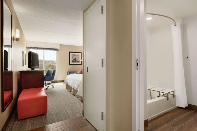 غرفة بسرير مزدوج، Hampton Inn Dulles-Cascades 4/4