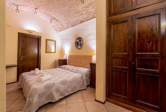 غرفة أساسية بسرير كوين، HOTEL TREVI 2/3