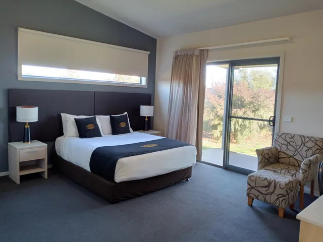 جناح بغرفتي نوم، Quality Hotel Point Cook 1/5