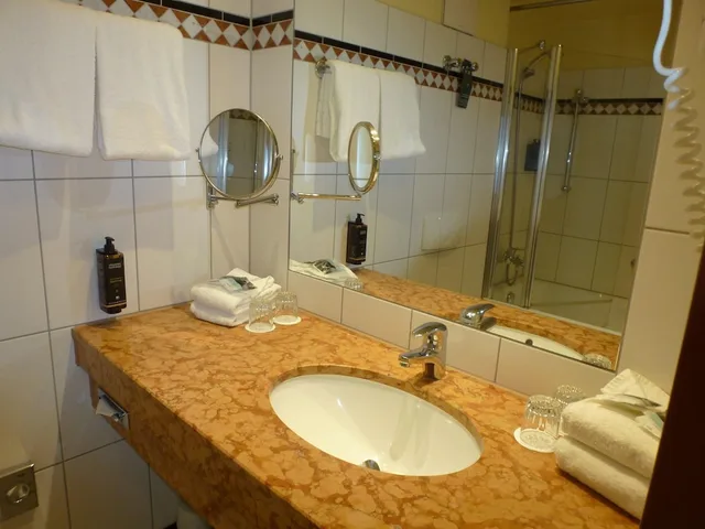 غرفة قياسية بسرير مزدوج، Mercure Hotel Riesa Dresden Elbland 7/10