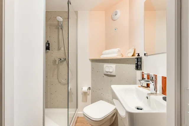Pop, Triple, Twin Beds, Bunk Bed، Greet Hotel Prevessin Geneve Aeroport (Ouverture Octobre 2024) 7/7