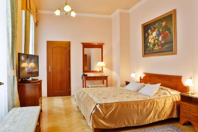 جناح ديلوكس، Hotel Kolonada 2/4