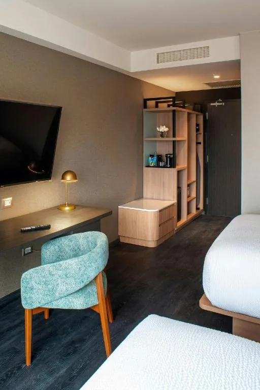 غرفة بسريرين مزدوجين، Fairfield by Marriott Lima Miraflores 13/16