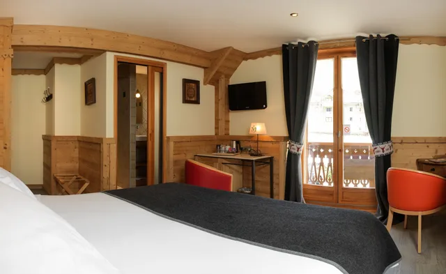 غرفة سوبيريور بسرير مزدوج أو سريرين منفصلين بإطلالة على الجبل، Auberge Du Manoir 5/9