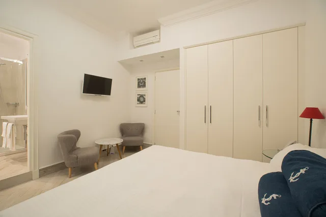 غرفة بريميير في الملحق، Marina Hotel Charming Rooms 2/4