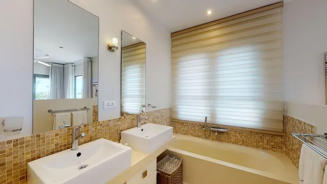 2 Bedrooms, Suite, Beach Front، Bon Azur Beachfront Suites Penthouses By Lov 5/8