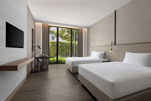 غرفة سوبيريور بسريرين مزدوجين، Courtyard by Marriott Bangkok Suvarnabhumi Airport 2/6