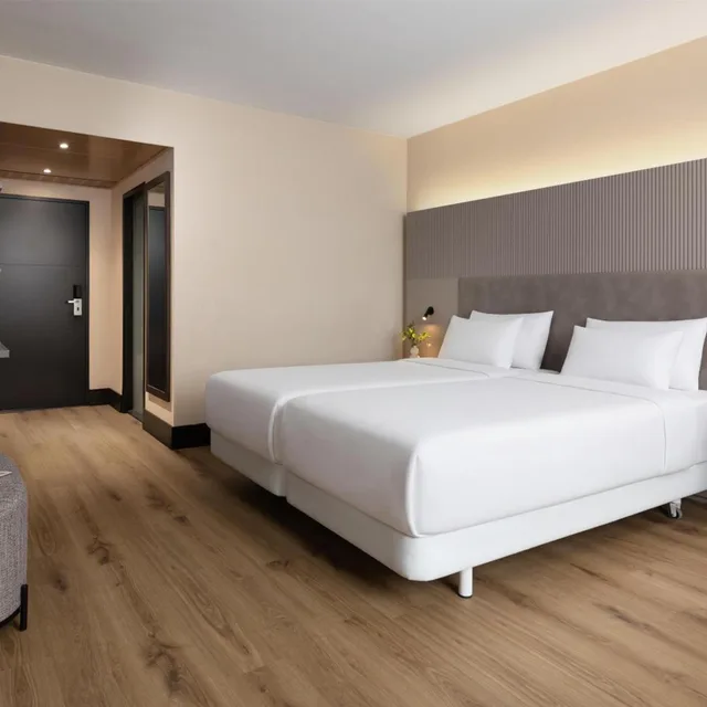 Superior, Double or Twin Bed, Xl، Nh Schiphol Airport 1/8
