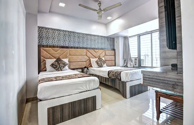 غرفة تنفيذية بسرير مزدوج بإطلالة على المدينة، Hotel City View 3/6