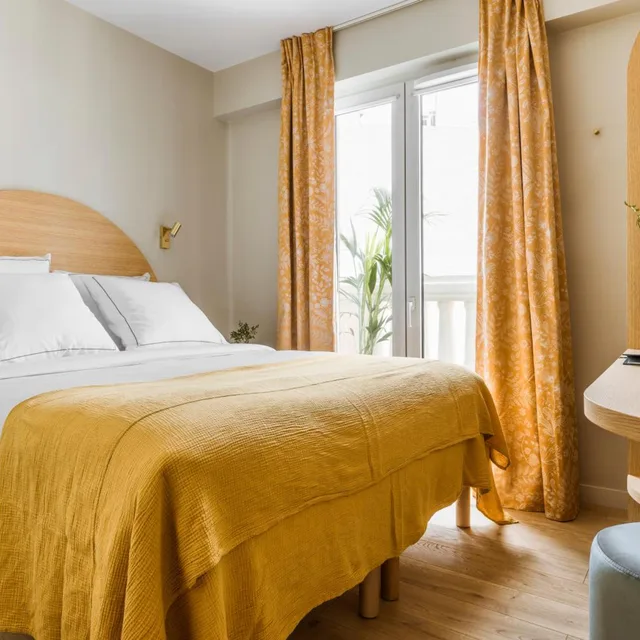 غرفة قياسية بسرير كينج، Hotel Ami - Orso Hotels 2/9
