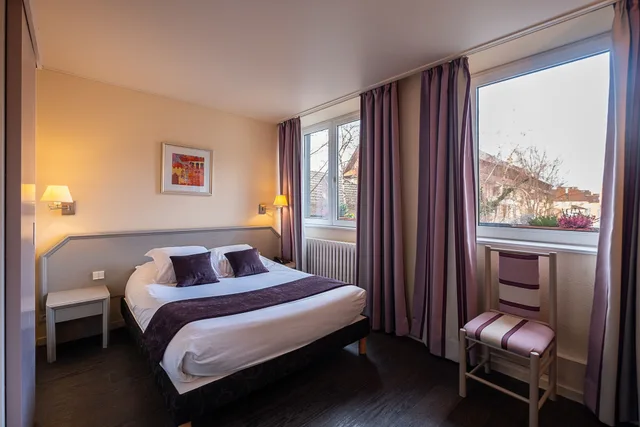 غرفة قياسية بسرير مزدوج، The Originals City, Hotel de l'Ange, Guebwiller 3/10