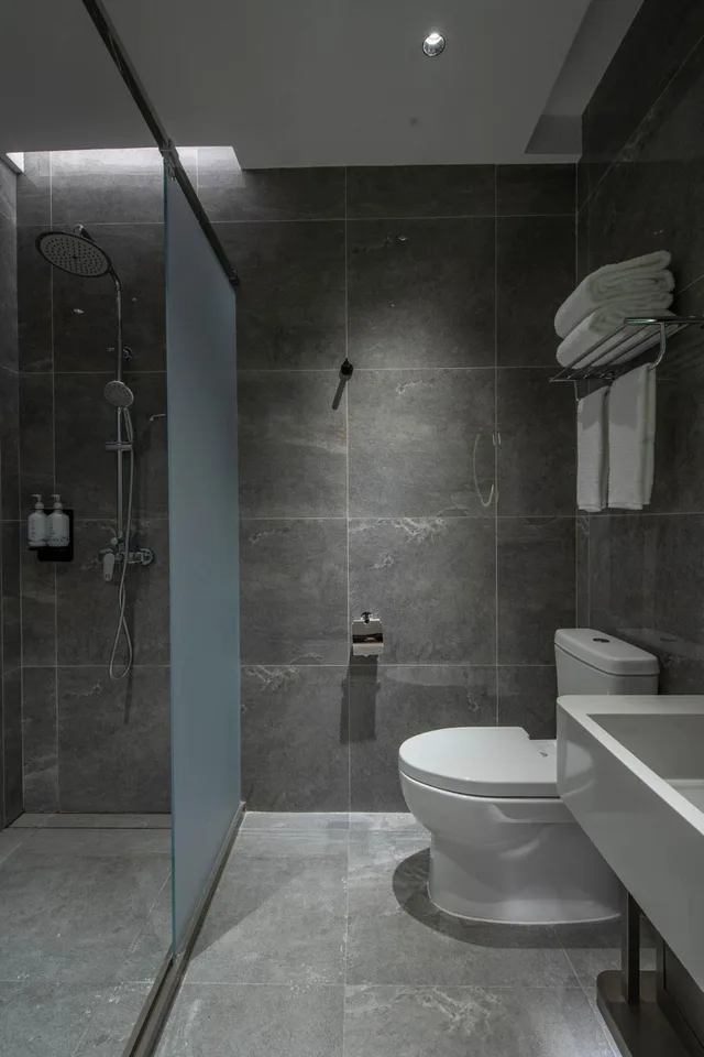 Deluxe, Double Bed, No Window، Meichen Hotel 5/8