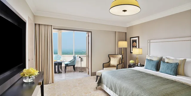 Taj Club, Suite, King Bed, Balcony، Taj Mahal Hotel, New Delhi 1/2