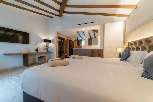غرفة بسرير كينج، Hotel Creu de Tau Art and Spa - Adults Only 2/4