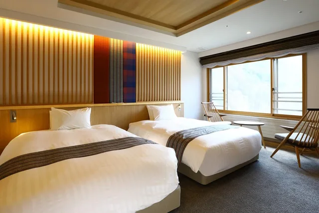 جناح جونيور، Saito Hotel 1/1