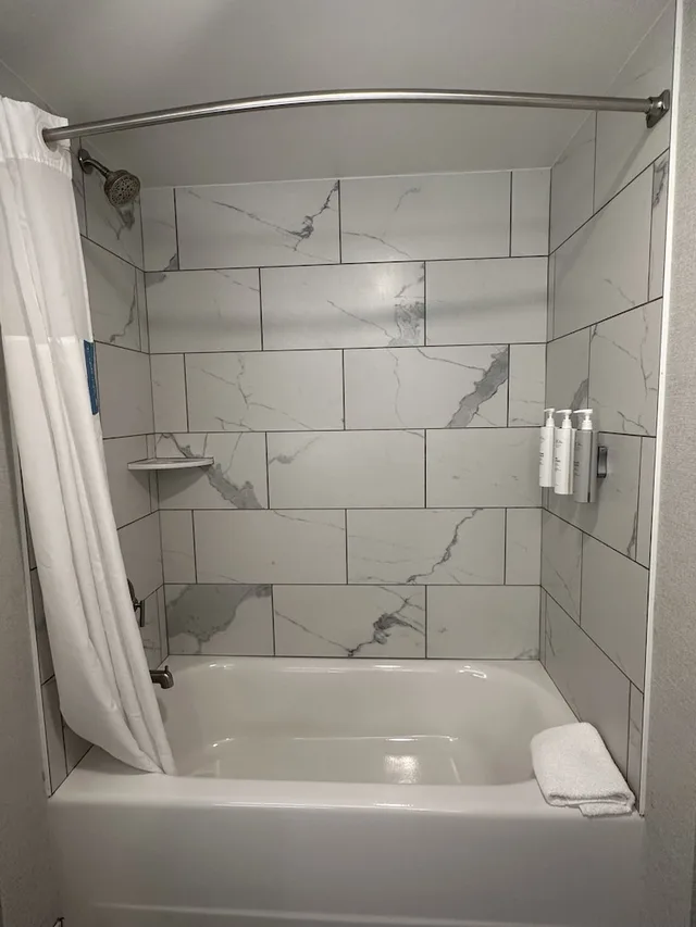 Room, Multiple Beds, Ocean Front, Balcony، Hampton Inn Virginia Beach Oceanfront South 10/10