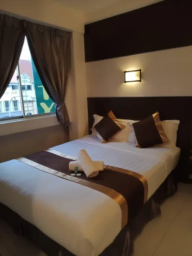 Deluxe, Queen Bed, City Inn 1/1