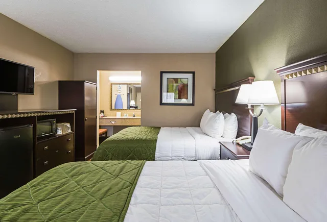 غرفة بسريرين كوين، Quality Inn & Suites Greenville - Haywood Mall 2/7