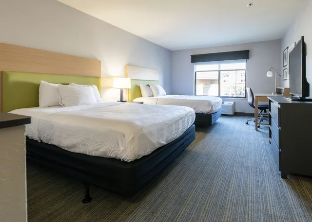 غرفة بسريرين كوين، Country Inn & Suites by Radisson, Appleton Airport - Fox River Mall Area 1/5