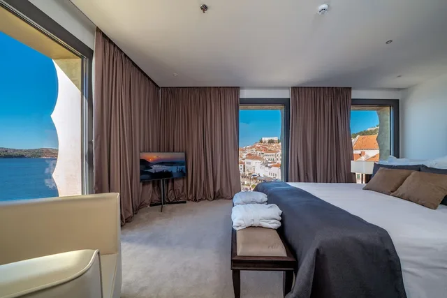 غرفة ديلوكس بسرير كينج بإطلالة على البحر، Hotel Bellevue-Superior City Hotel 5/6