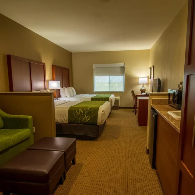 جناح بغرفة نوم واحدة بحوض استحمام لذوي الإعاقة، Comfort Suites Marysville Yuba City 2/3