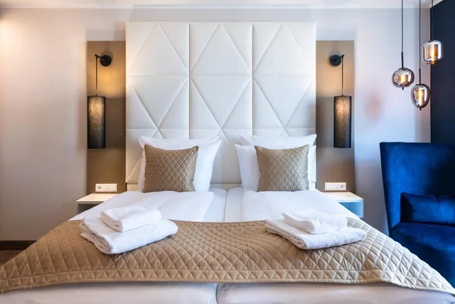 غرفة كبيرة بسرير مزدوج بإطلالة على المدينة، Best Western Premier Royal Blue - Adult Only 8/10