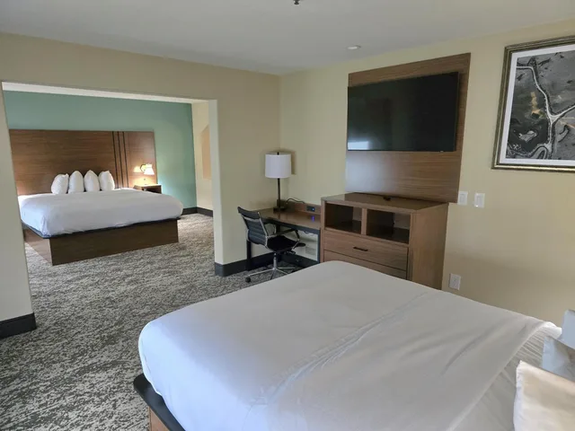جناح كبير بسرير كينج وسرير كوين، Best Western Casa Villa Suites 3/5