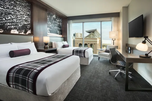 غرفة ديلوكس بسريرين كوين لذوي الإعاقة، Texas A&M Hotel And Conference Center 1/2