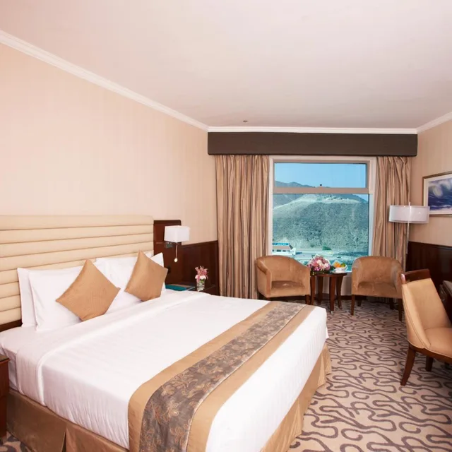 Panoramic, Suite, Partial Mountain and Sea View, Oceanic Khorfakkan Resort And Spa 1/2