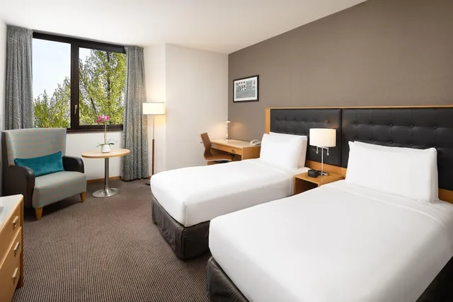غرفة كلاسيكية بسريرين منفصلين، DoubleTree by Hilton Luxembourg 2/10
