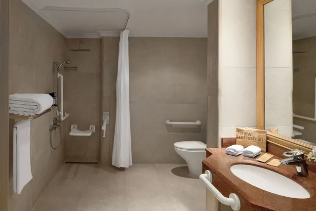 جناح جونيور بسرير كينج، Movenpick Taba 7/9