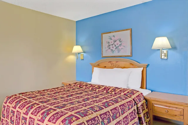 غرفة بسرير كينج، Days Inn By Wyndham Lehi 5/7