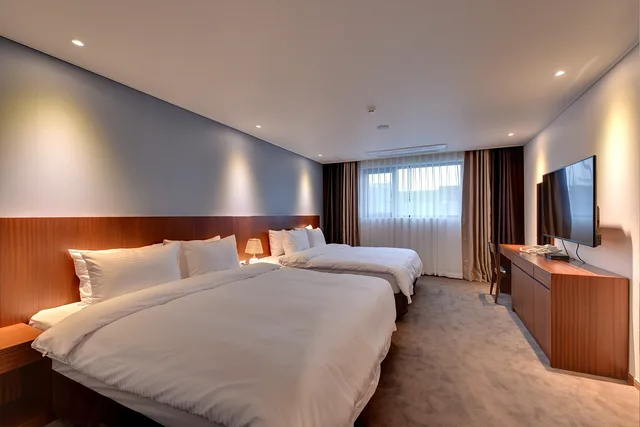 جناح بسريرين كينج مع أريكة، Sea & Moon Tourist Hotel 1/1