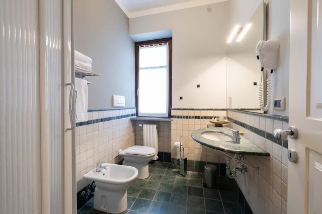 Comfort, Double Bed, Hill View، La Ferté Restaurant And Suites 6/6