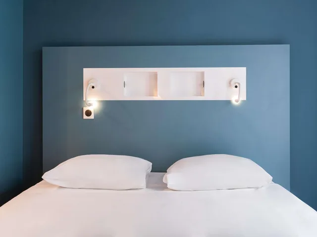 غرفة عائلية بسريرين منفصلين وسرير مزدوج وسريرين منفصلين، ibis budget Rouen Centre Rive Gauche 7/9