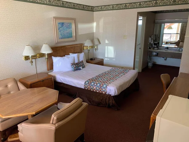 غرفة بسرير كينج، Econo Lodge Inn & Suites Winnemucca 1/2
