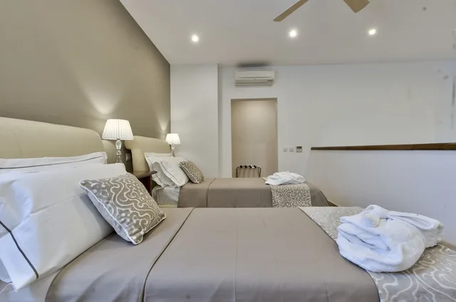 2 Bedrooms, Suite, 2 Queen Beds, Garden View, Sofa, PALAZZO VIOLETTA 2/10