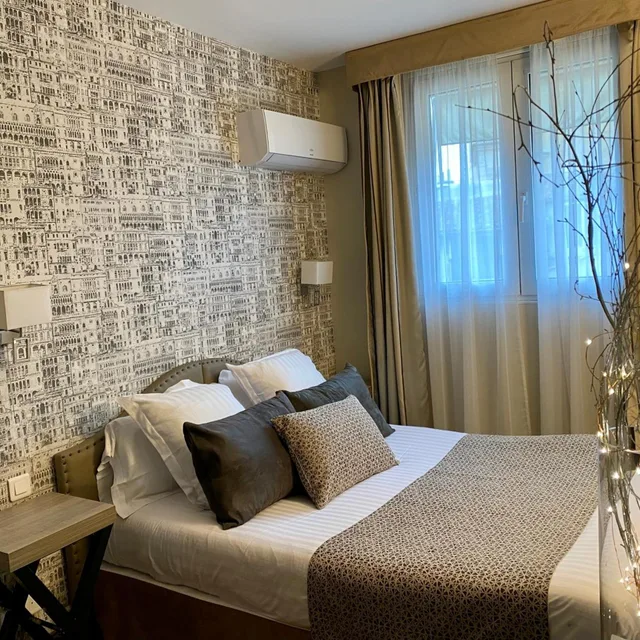 غرفة كومفورت بسرير مزدوج، HOTEL DES AUGUSTINS 2/3