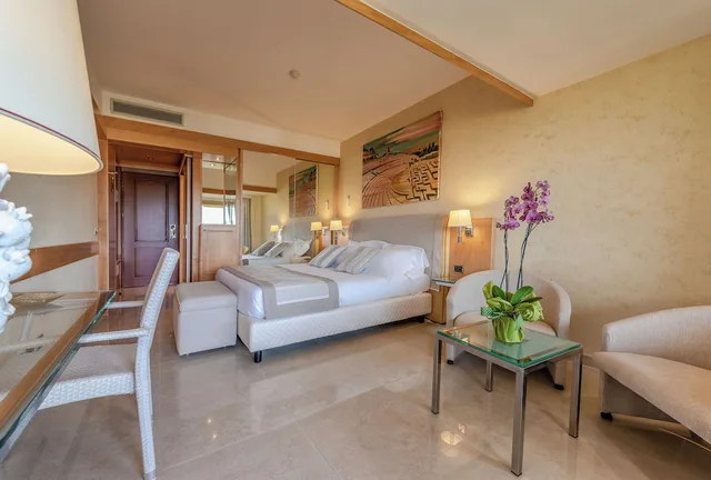 De Luxe Pool Side - Double، Acacia Resort 3/6