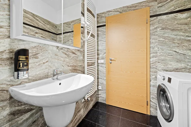Studio apartment for 2 persons with balcony، Prague City Residence 7/8