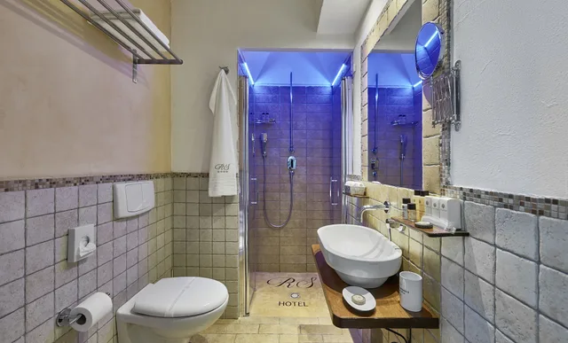 غرفة كلاسيكية بسرير كينج، Hotel Rocca della Sena 5/5