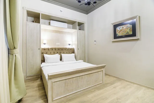Standard, Queen Bed, Atrium View، Art Club Hotel 2/10
