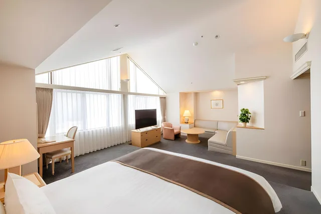 Junior Suite, King Bed, Mountain Side, North Wing, Rusutsu Resort Hotel And Convention 1/1