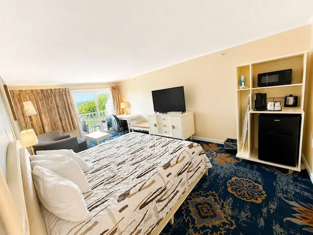 غرفة قياسية بسرير كينج مع أريكة، Cod Cove Inn, BW Signature Collection 2/8