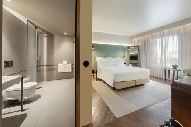 غرفة كلاسيكية بسرير مزدوج بإطلالة على المدينة، Grand Hotel Acores Atlantico 2/3