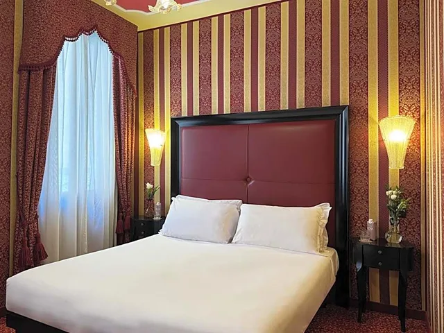 Superior, Double Bed, Hotel Alcyone 1/3