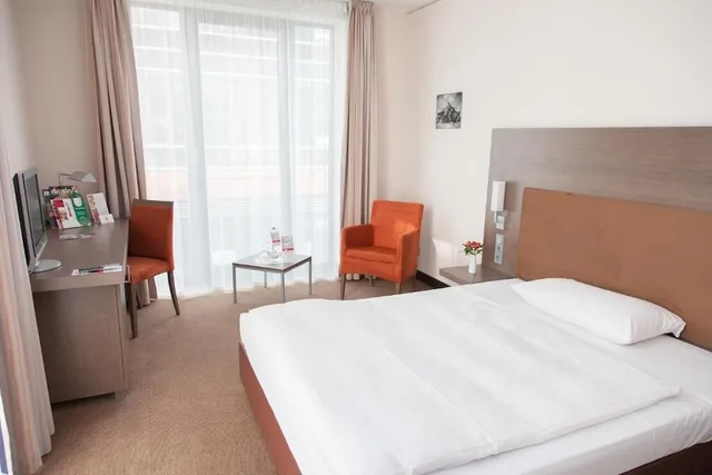 غرفة قياسية بسرير مزدوج، Intercityhotel Dresden 2/6