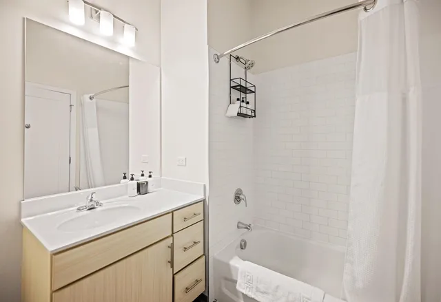3 Bedrooms, Sky, Presidential, Suite، Placemakr Premier SoBro 14/15