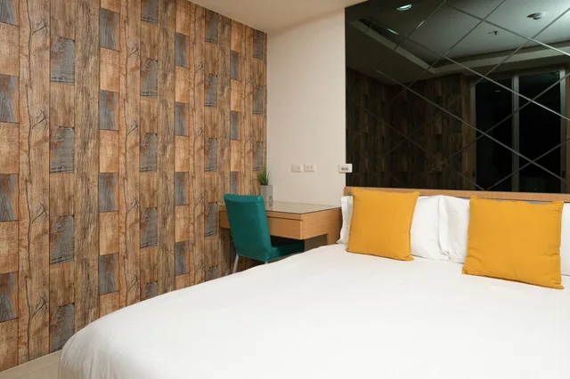 Economy, Double Bed, No Window، Lj Hotel 3/10