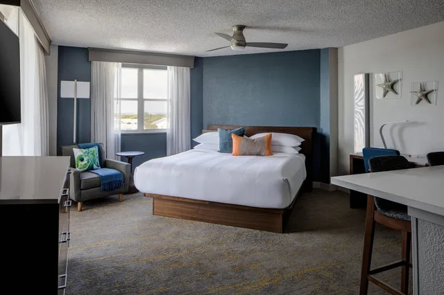 استوديو بسرير كينج لذوي الإعاقة، Marriott Hutchinson Island Resort & Beach Villas, Golf & Marina 2/9